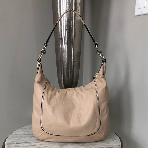 COACH KRISTIN SPECTATOR Hobo Tan No. L1126-19310 EUC - Picture 3 of 11
